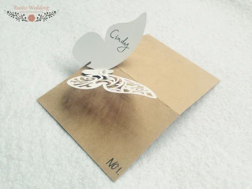 Набор из 25 Крафтовая Упаковка карты с бабочкой и акриловая салфетка для стола