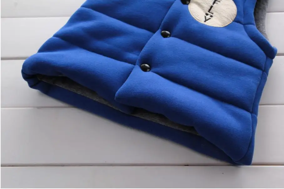 new boy winter suit three-piece 1-4-year-old boy sports suits plus velvet thick winter children's clothing