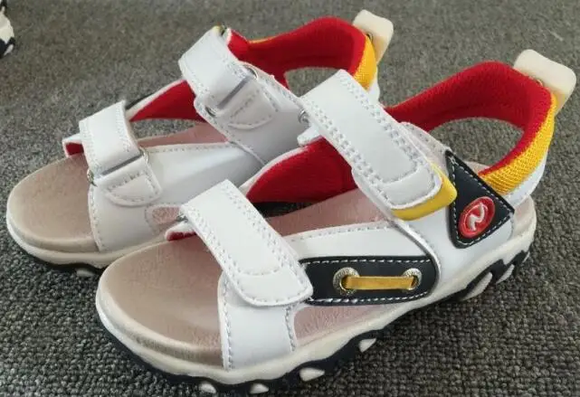 Сандалии для мальчиков легкие Нескользящие мягкая подошва размеры от 25 до 35