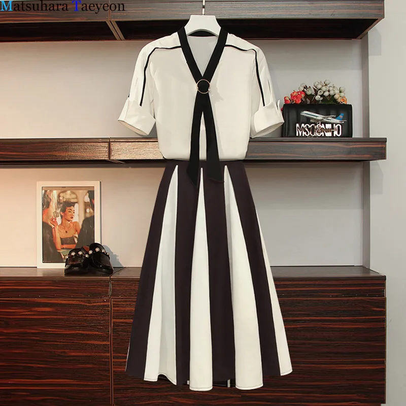 Skirts Set Women 2019 Summer new Europe and America Black white suit 2 piece Sets V-Neck Office Suit Women's Costumes |