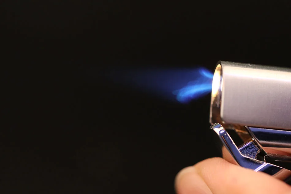 

Small Strips Slender Torch Turbine Lighter Butane Cigar Lighter Gas Cigarette 1300 C Windproof Lighter no gas