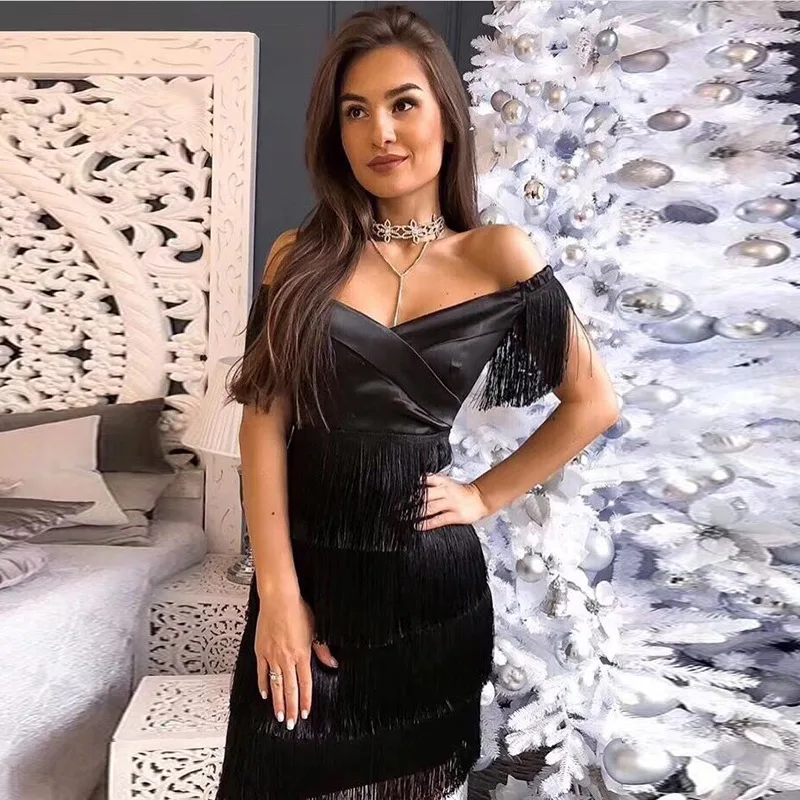 Женское мини платье с открытой спиной элегантное бахромой и вырезом лодочкой