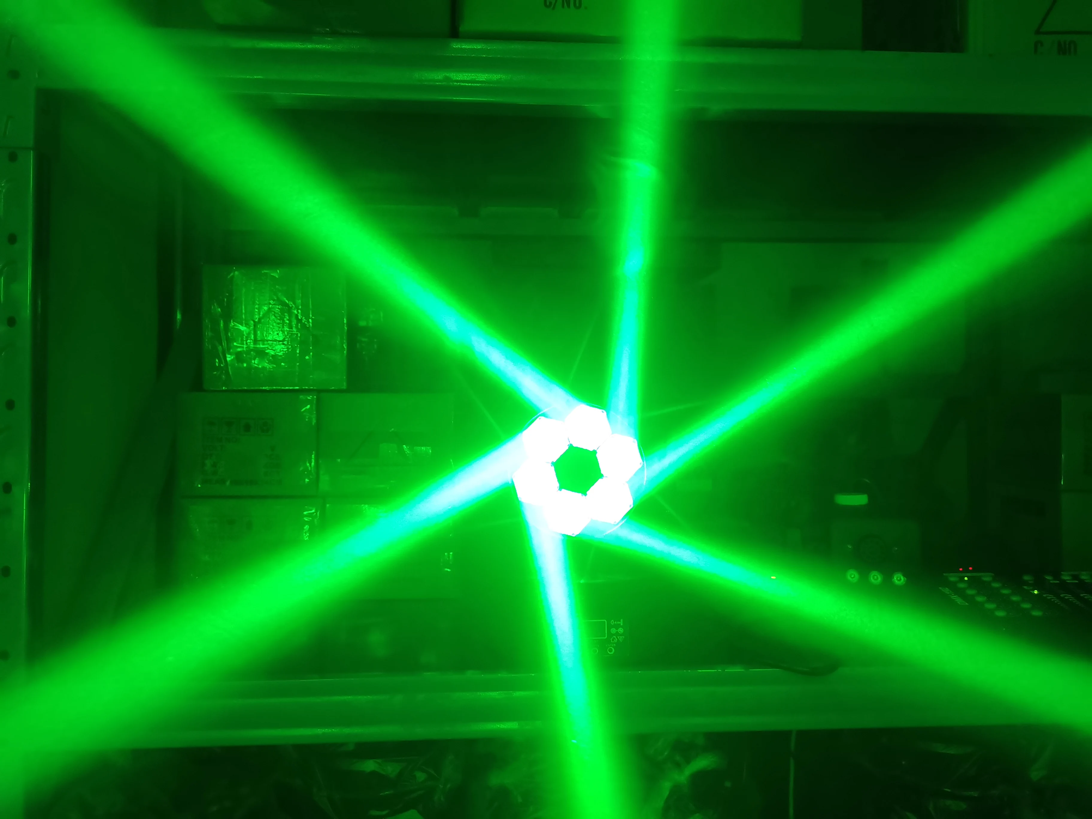 12 шт./6x12 Вт пчелиные глаза движущийся головной свет мини 6x12 светильник с