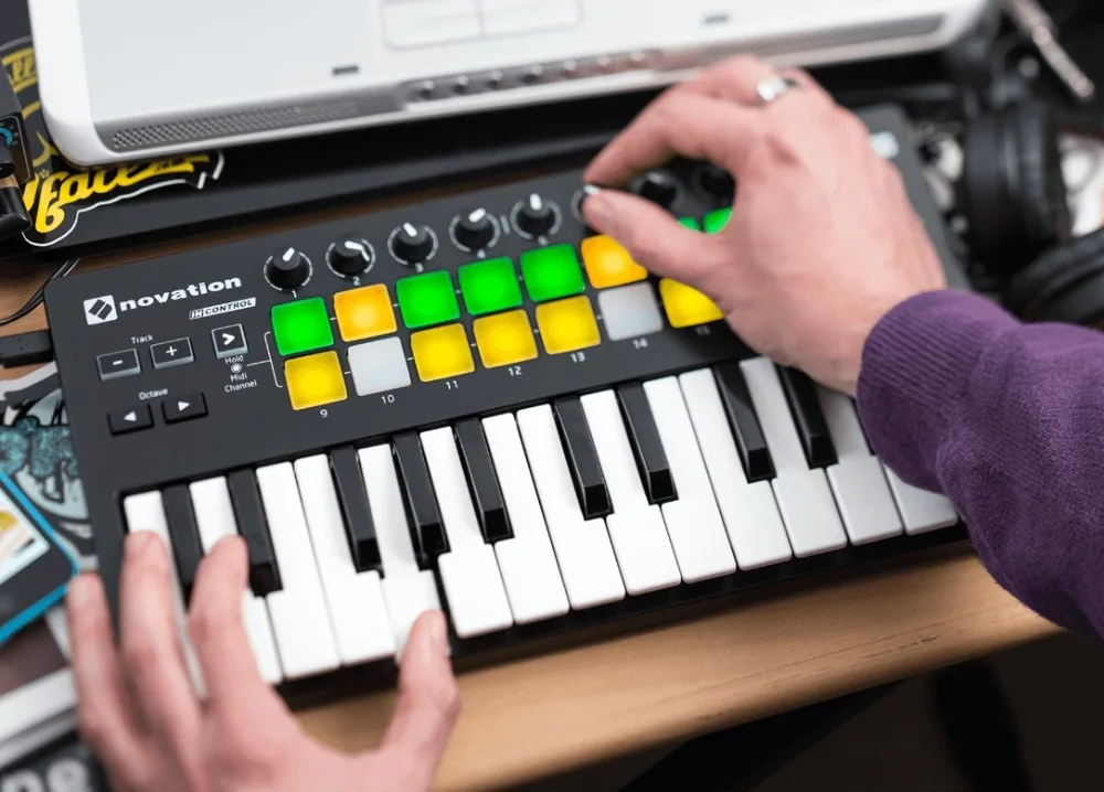 Novation Launchkey Mini MK2 MKII портативный 25-ключ USB Ableton Live Lite MIDI контроллер клавиатуры чувствительной барабанные тормозные колодки для ди-Джея свет для сцены парти