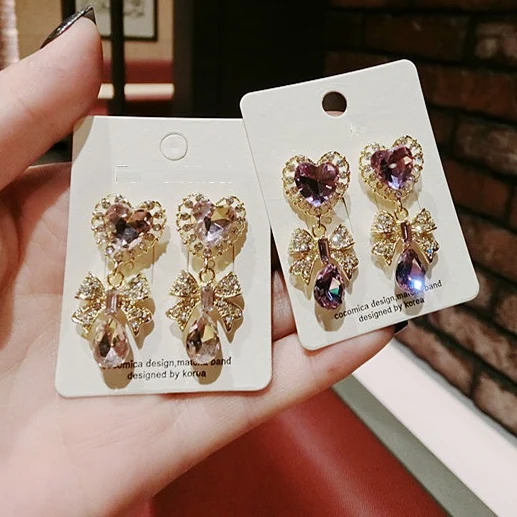 Серьги на клипсе с милым сердечком большие розовые фиолетовые со стразами и