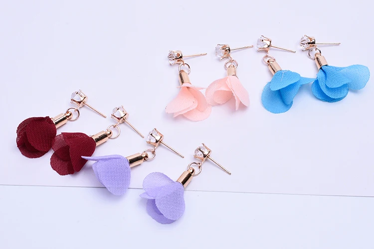 Новые милые серьги ручной работы цветочные лепестки из ткани женские