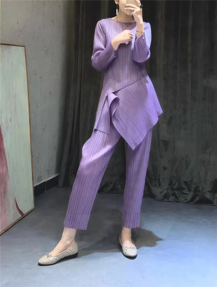 Miyake Fold понижающий возраст вестернизация Ранняя весна умный Двухсекционный французский миноритарный Женский костюм