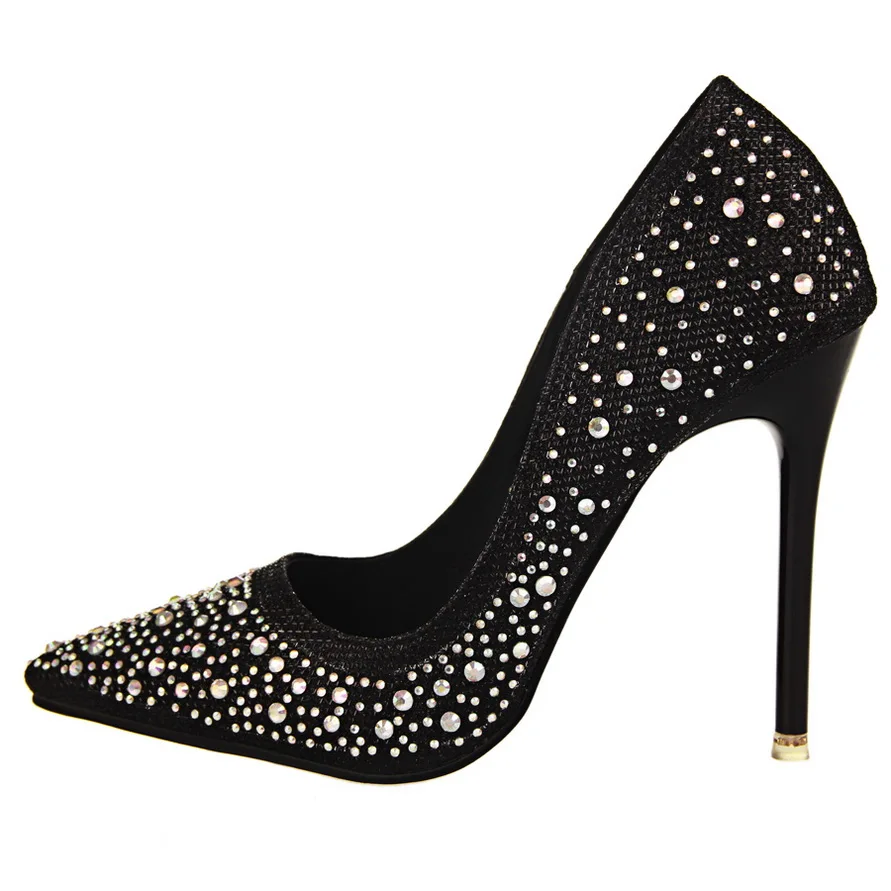Вечерние туфли. Туфли loriblu со стразами. Туфли черные со стразами. Туфли со стразами. Черные туфли со стразами.