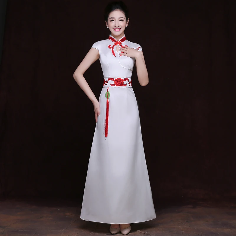 Элегантное тонкое китайское традиционное женское длинное платье Qipao из