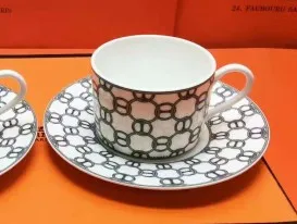 Роскошный чайный сервиз из костяного фарфора с золотой отделкой, кофейная чашка и блюдце, керамический чайный сервиз, фарфоровый кофейный сервиз, обслуживание 2 персоны - Цвет: 03