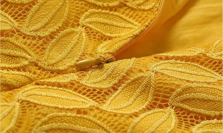 2017 Summer Elegant High Quality Sexy Lace Dress Seven Horns Sleeves O-Neck Asymmetrical Flare-Length | Женская одежда