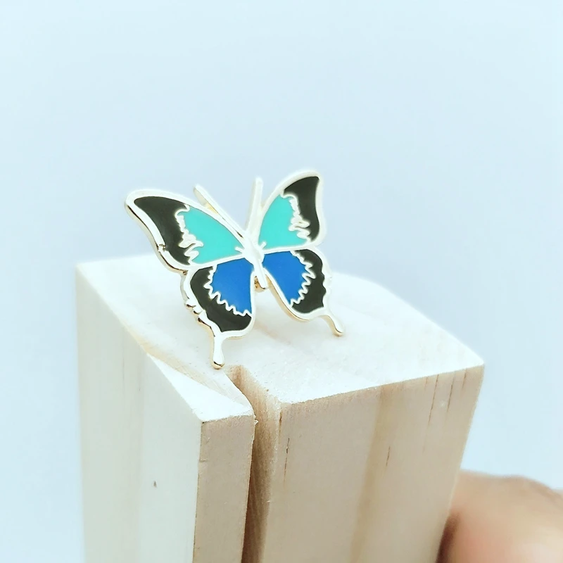 Эмаль Бабочка Высокое качество мода классический дизайн Золотое платье