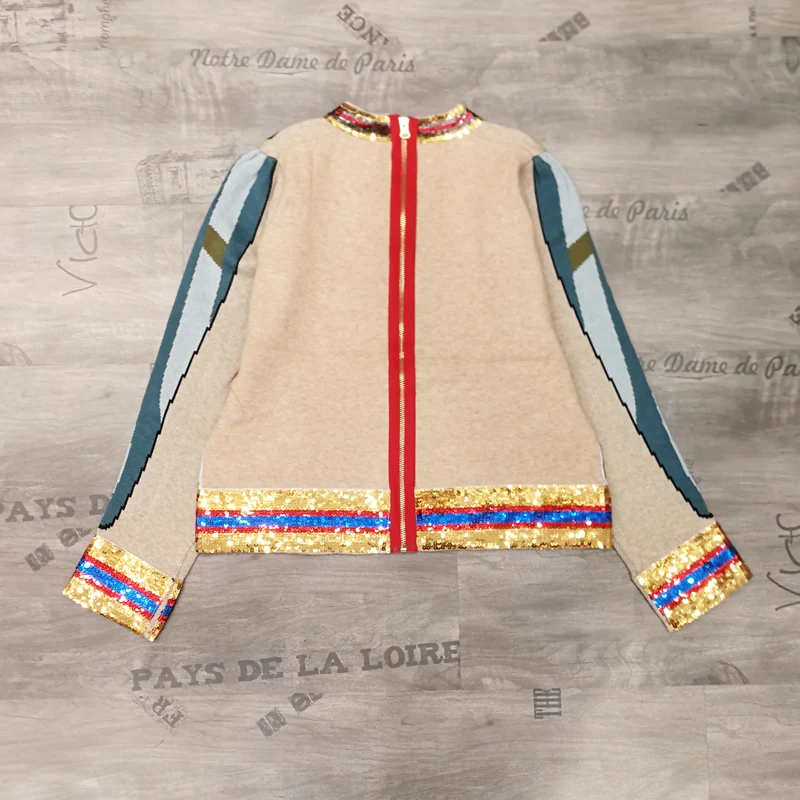 Женский трикотажный свитер с круглым вырезом и золотыми блестками | Женская