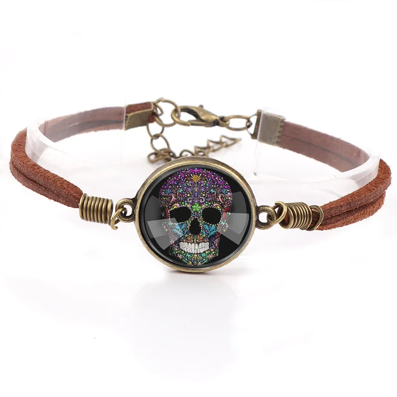 Недорогой коричневый браслет из искусственной кожи с рисунком пирата и черепа