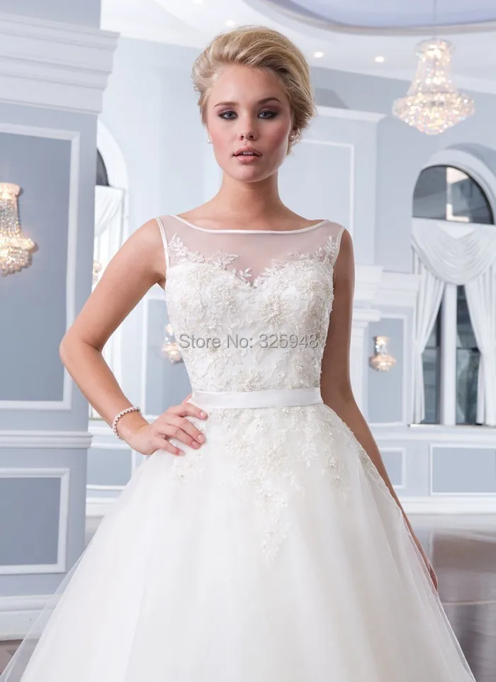 New Fashion Elegant Romantic Design 2014 Sexy Backless Scoop Collar Ball Gown Long Organza Lace Applique Wedding Party Dress | Свадьбы и