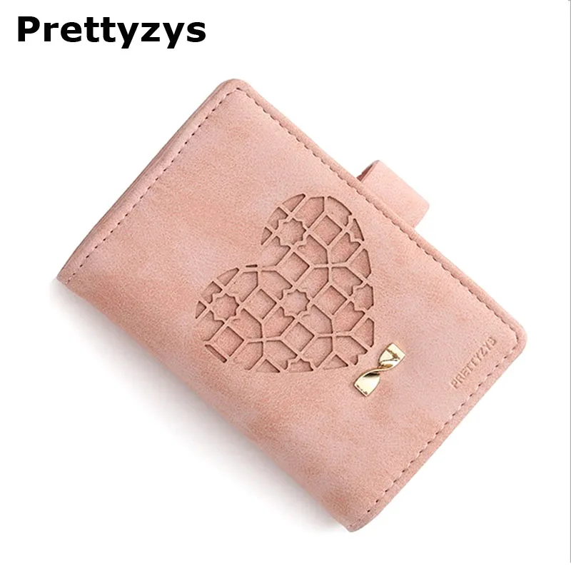 Женский бумажник с отделениями для карт Prettyzys узором в виде сердца фирменный