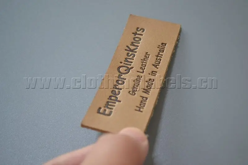 Брендовая этикетка из искусственной кожи для одежды