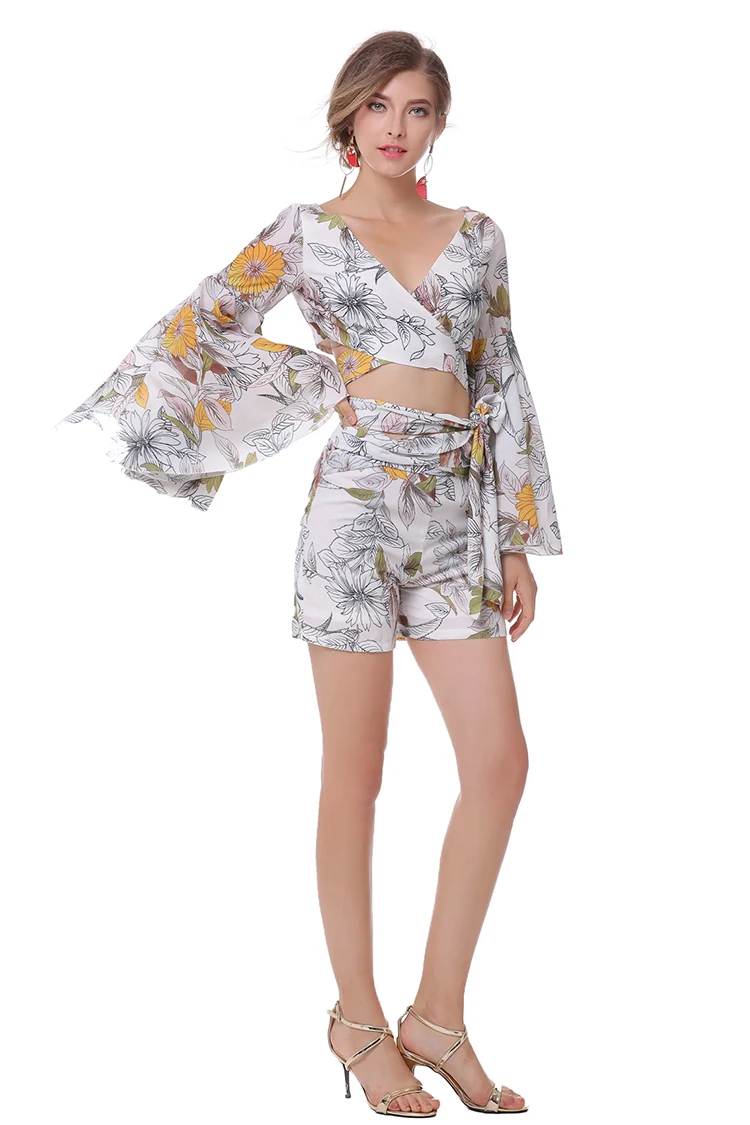 Fashionable dress 2018 summer v-neck printed lotus leaf sleeve shorts suit beach vacation wto piece set 0244(pearl diary) |