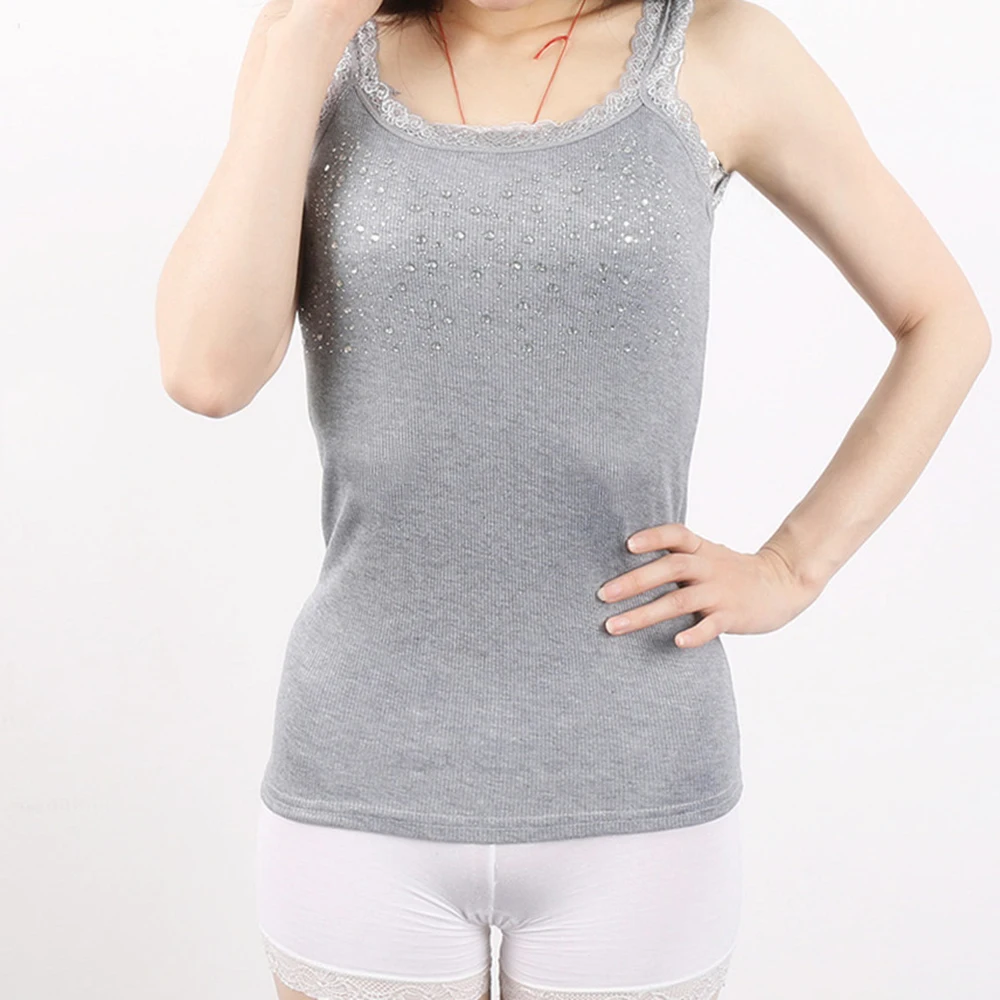 Женская тонкая майка без рукавов хлопковая со стразами и блестками кружевной топ