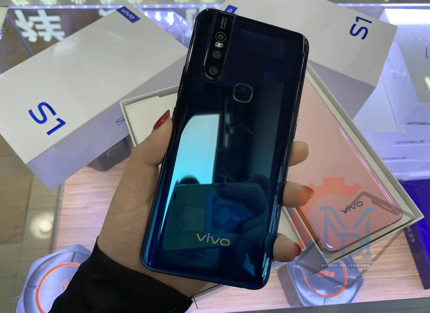 Vivo S1, мобильный телефон, 6,53 дюймов, экран, 6 ГБ ОЗУ, 256 Гб ПЗУ, Helio P70, четыре ядра, Android 8,1, три камеры, 3940 мАч, смартфон