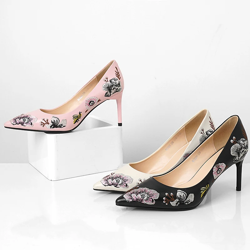 ISNOM/женские туфли-лодочки из коровьей кожи с вышивкой обувь острым носком модная