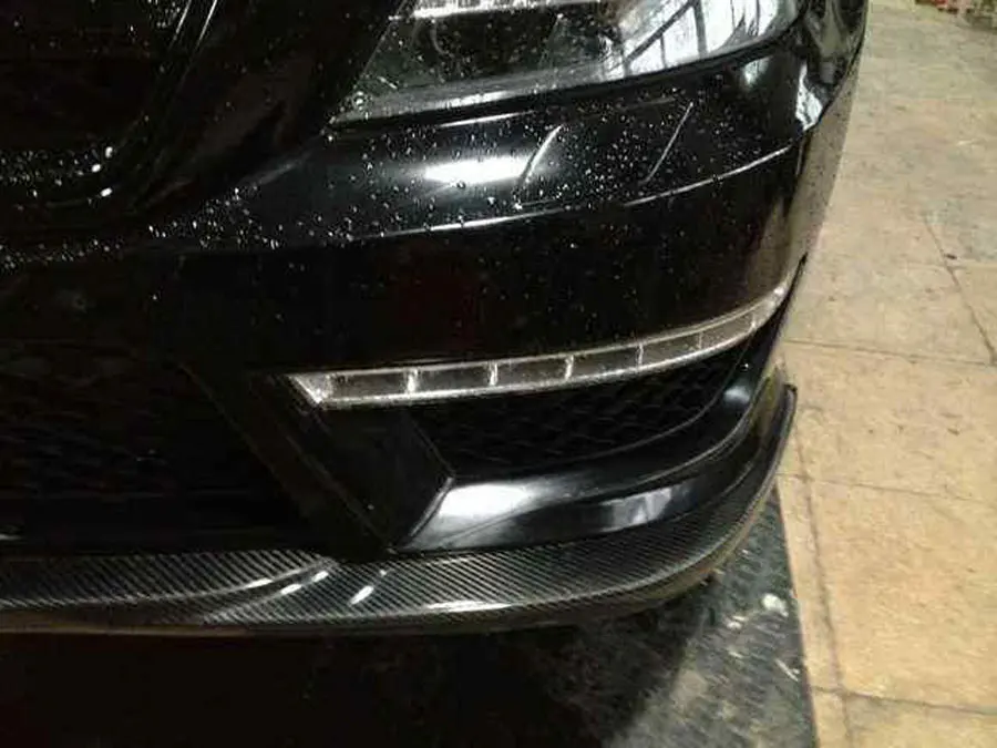Сплиттеры для переднего бампера из углеродного волокна Mercedes Benz W218 CLS Class CLS63 AMG Sedan 4
