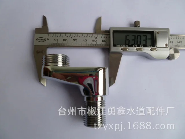 Большие медные углы Vidric с гальваническим покрытием большие ступни и плюс