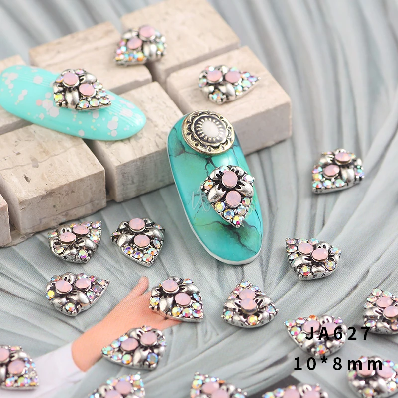 10pcs/lot crystals 3D Glitter Nail Art Sticker Retro Metal Style triangle Round Alloy Tips Decoration Charms AB Jewelry | Красота и