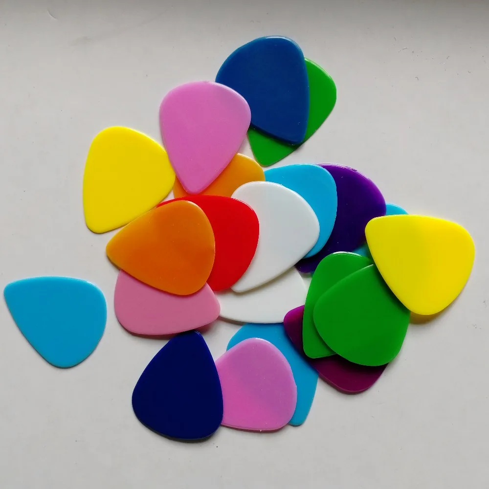 Mixing color nylon plastic guitar picks 071mm 100pcs 1000pcs | Спорт и развлечения