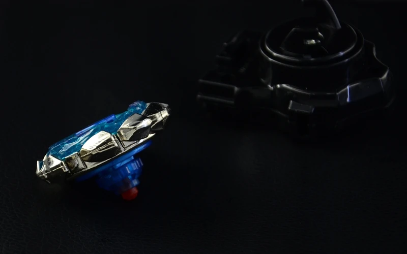 Новинка Волчок Beyblades Burst 4D металлический Спиннинг пусковая установка топовый