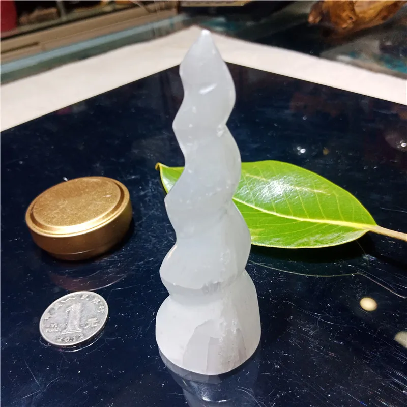 Natural Selenite spiral Unicorn Horn Carving Satin Spar Crystal Gemstone Reiki Healing raw white gypsum stone massager | Дом и сад
