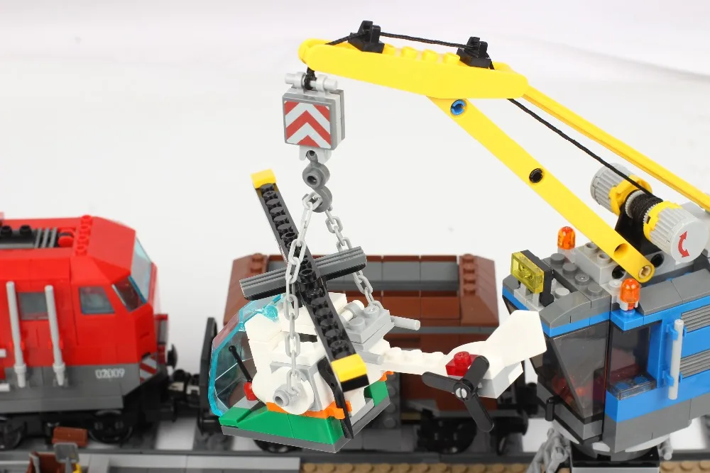 02009 02039 02010 город грузовой пассажирские Инженерная техника RC скорость электродвигателей железнодорожного вокзала 3677 60051 строительные блоки, кирпичные игрушки
