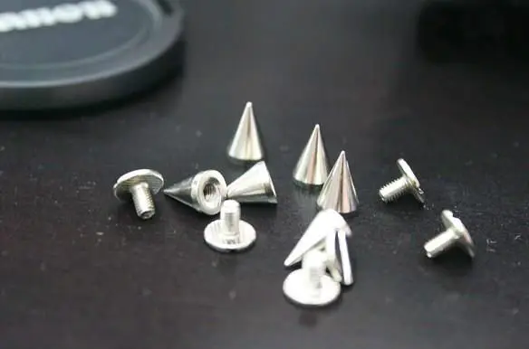 silver 50 шт./компл. 7x10 мм серебряные конусные шпильки и шипы для одежды отвертки DIY ремесло классные панк заклепки для одежды для кожи/сумки/обуви - Цвет: silver