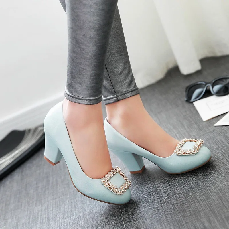 Новые женские туфли лодочки пикантные на высоком каблуке модельные со стразами