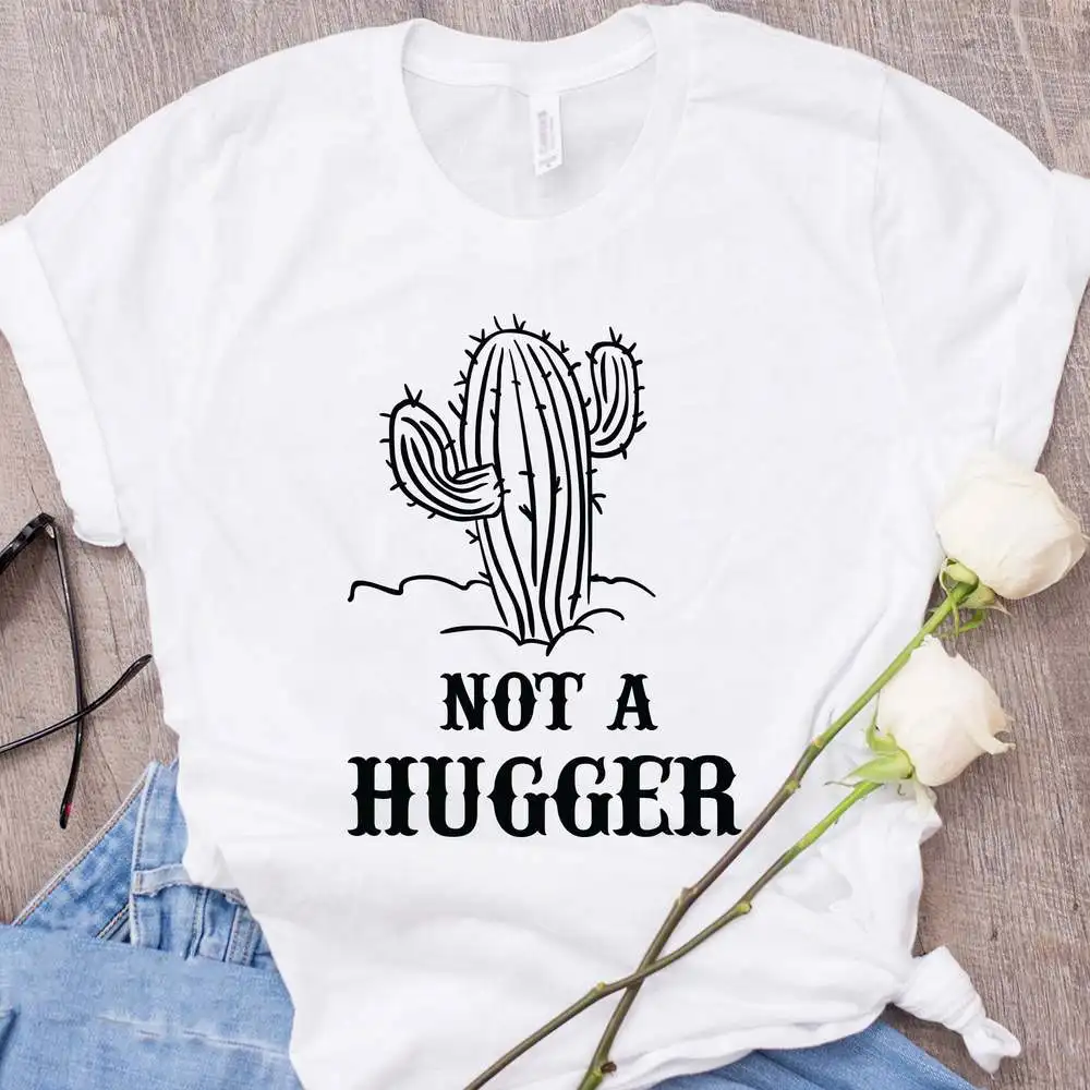 

Футболка с надписью «I'm Not A Hugger»