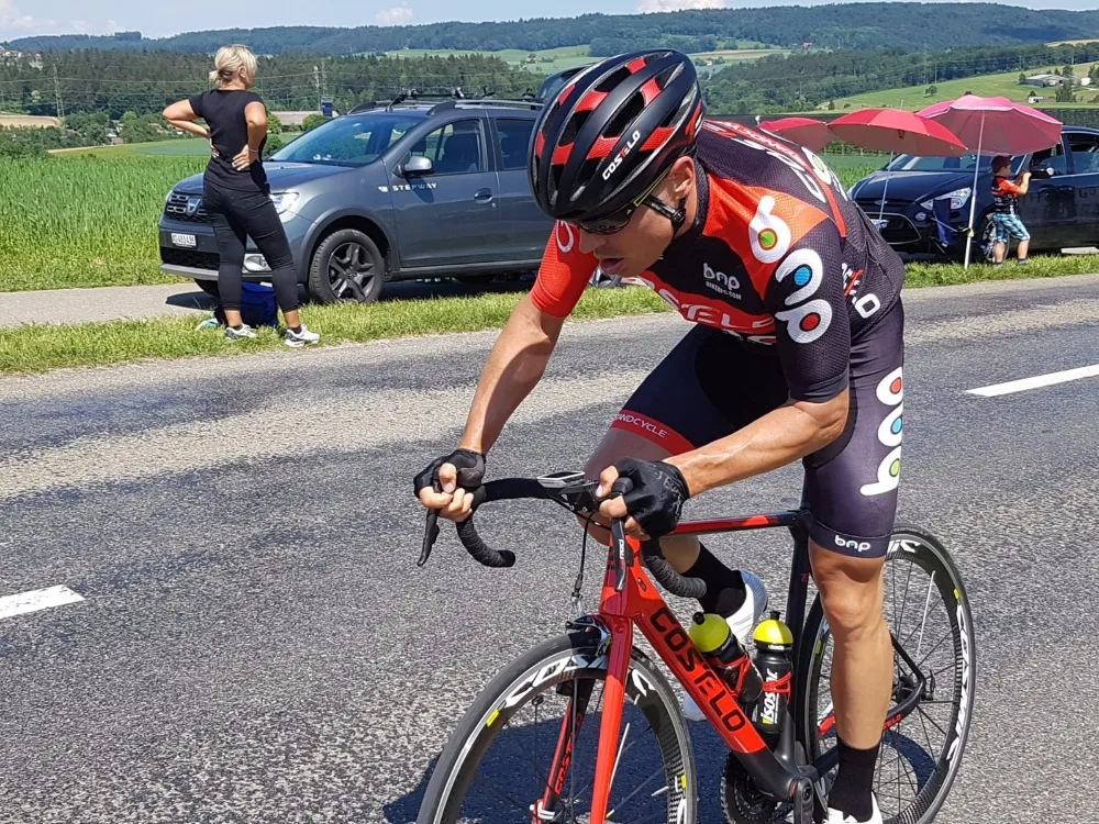 Команда Costelo BNP Swiss UCI одобренный велосипедист
