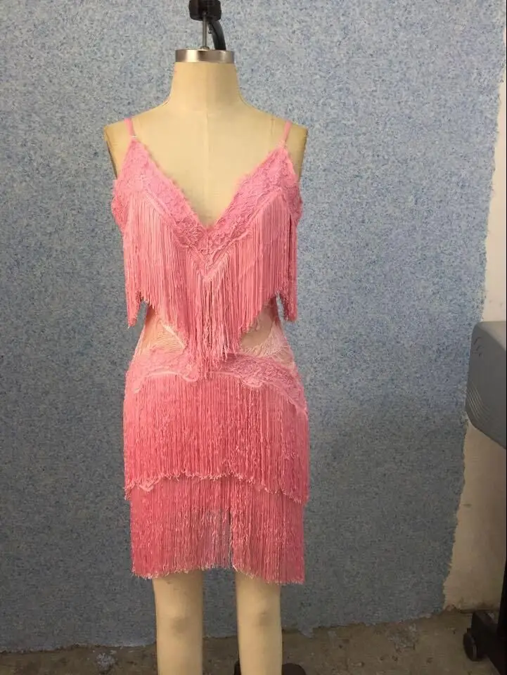 Элегантные модные белый черный розовый с бахромой V шеи Спагетти ремень рукавов