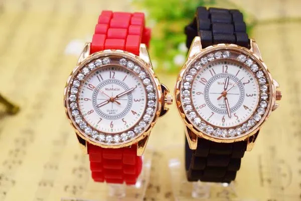 

Womage Brand Women Dress Watch Fashion Floral Rhinestone Dial Lady Silicone Jelly Band Gift Clock Relogio Feminino Wristwatches