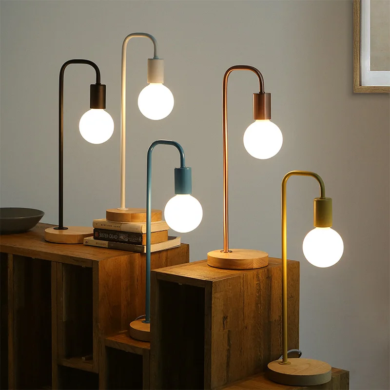 Современная короткая испанская настольная лампа для спальни модная гостиной
