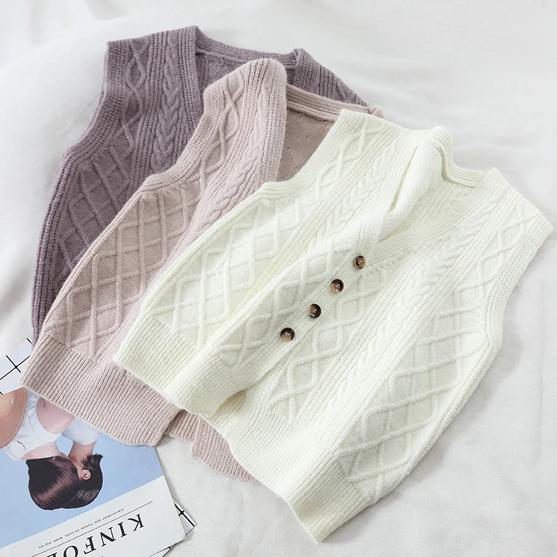2019 new fashion women's sweater vest temperament loose V-neck bottoming single row button classic twist thin |