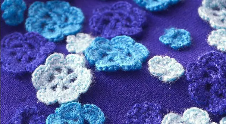 Свитера с круглым вырезом длинным рукавом обычные пуловеры аппликацией