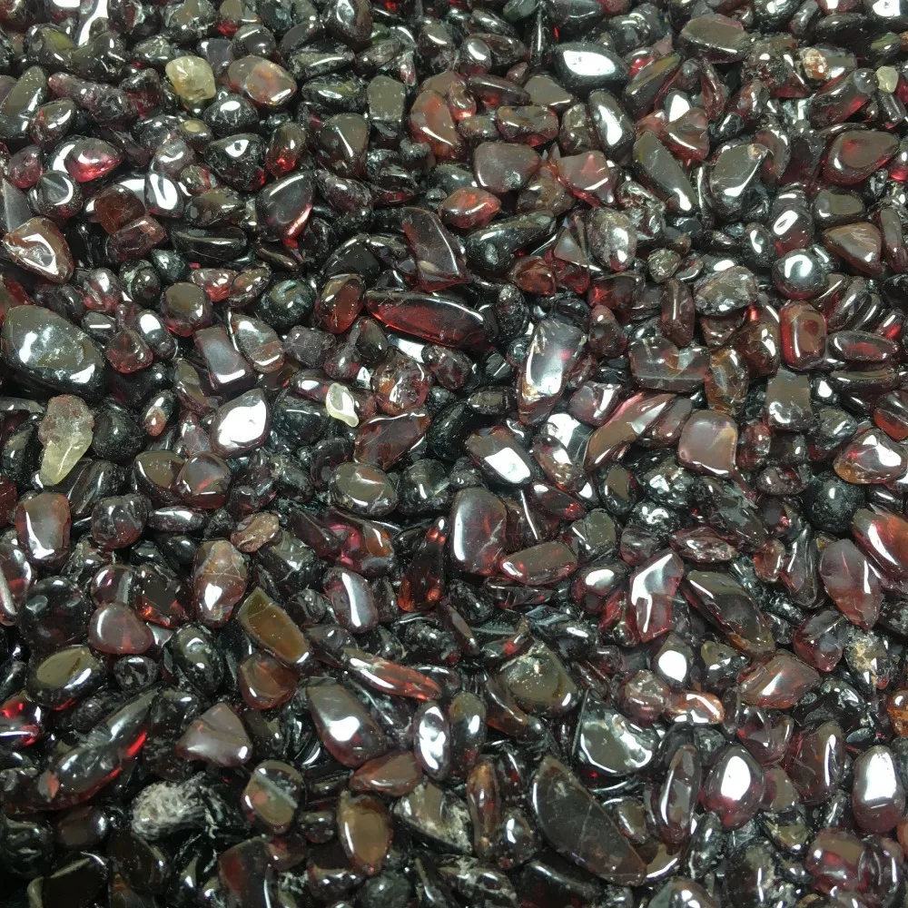 AAAA +++ 50 г гранатовый карбукл 100% натуральный оптом маленькие камни Pyrope crystal