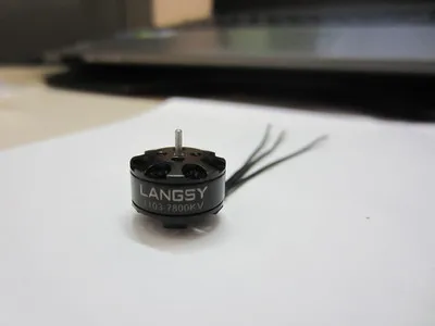 4 шт. 1103 7800KV 1-3S бесщеточный двигатель 1 0 мм крепежный вал Поддержка 5-2 5 Inch Propeller для