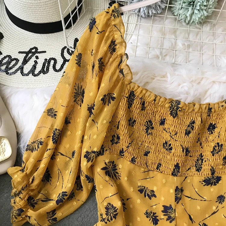 Женское платье с высокой талией летнее облегающее без бретелек принтом в стиле