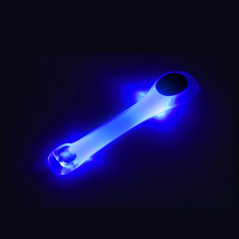 Blue 1 шт. светодиодный светильник, силиконовая Предупреждение лампа для безопасности, наручный ремешок, Лампа для проектора, ночной бег, прогулки, Велоспорт, туризм, открытый - Цвет: Blue