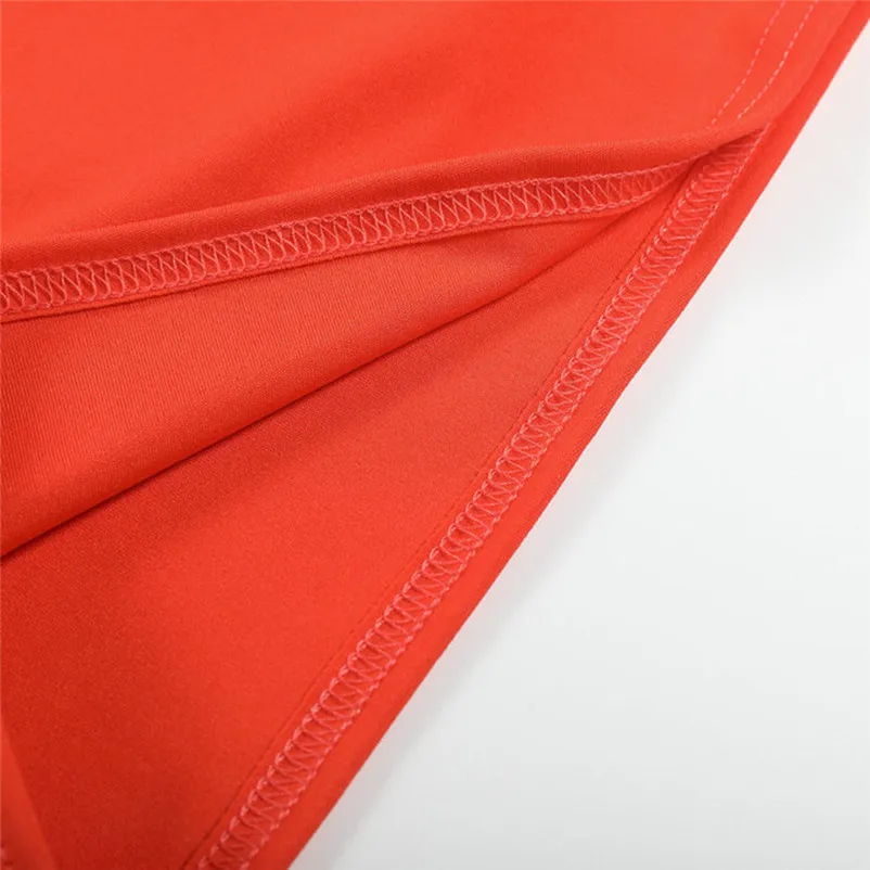 Женский однотонный комбинезон без бретелек кружевной с оборками и V образным