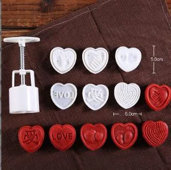 50g 3D flower love moon cake mold 1 barrel + 6 stamp set hand pressure soft candy DIY baking accessories | Дом и сад