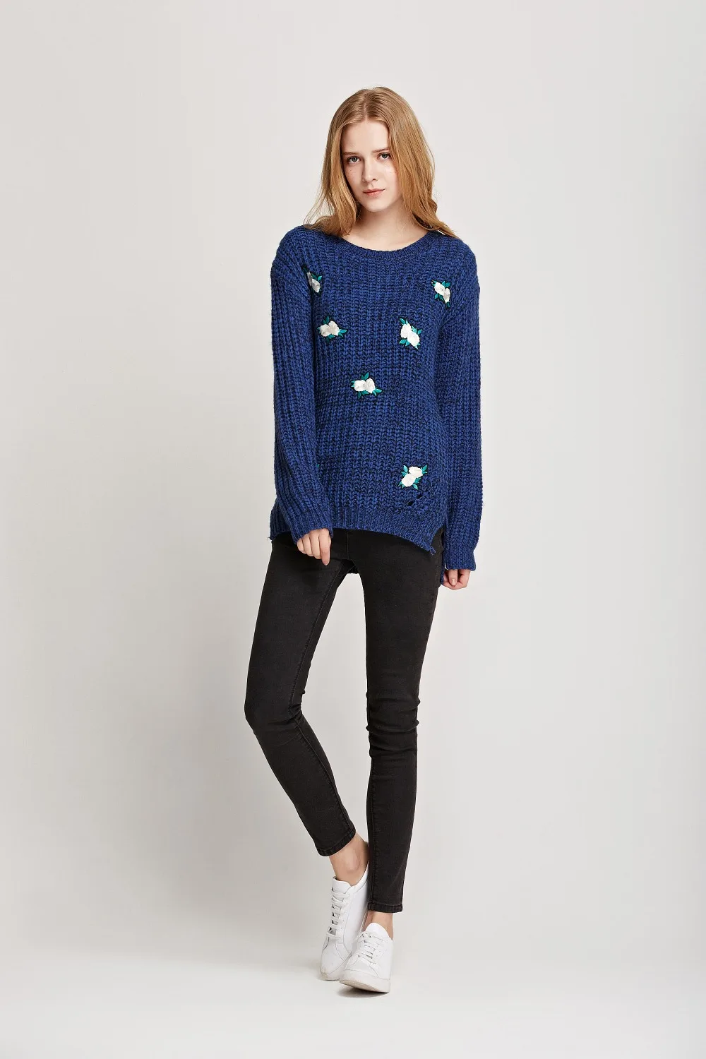 Свободная перевозка женские отдыха свитер вышивка свободные скидка девушка |