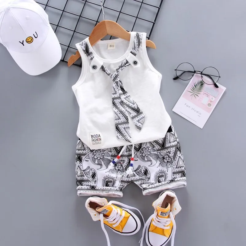 XH tie white Новое летнее платье для новорожденных, для маленьких мальчиков Одежда для девочек Детская Хлопковая футболка с короткими рукавами для детей в возрасте 2 шт./компл. из мультфильма «Город героев»; модные детские спортивная одежда спортивный костюм - Цвет: XH tie white