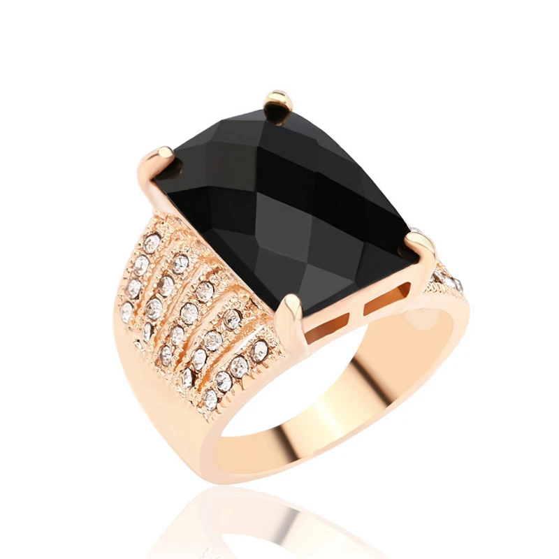 

New Fashion High-end Square Gem Ring for Women